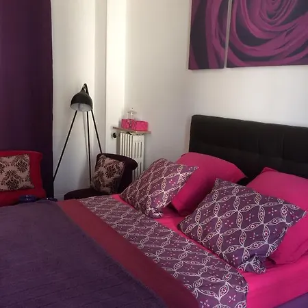 Dans Centre Guest house *