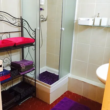 Dans Centre * Ментона